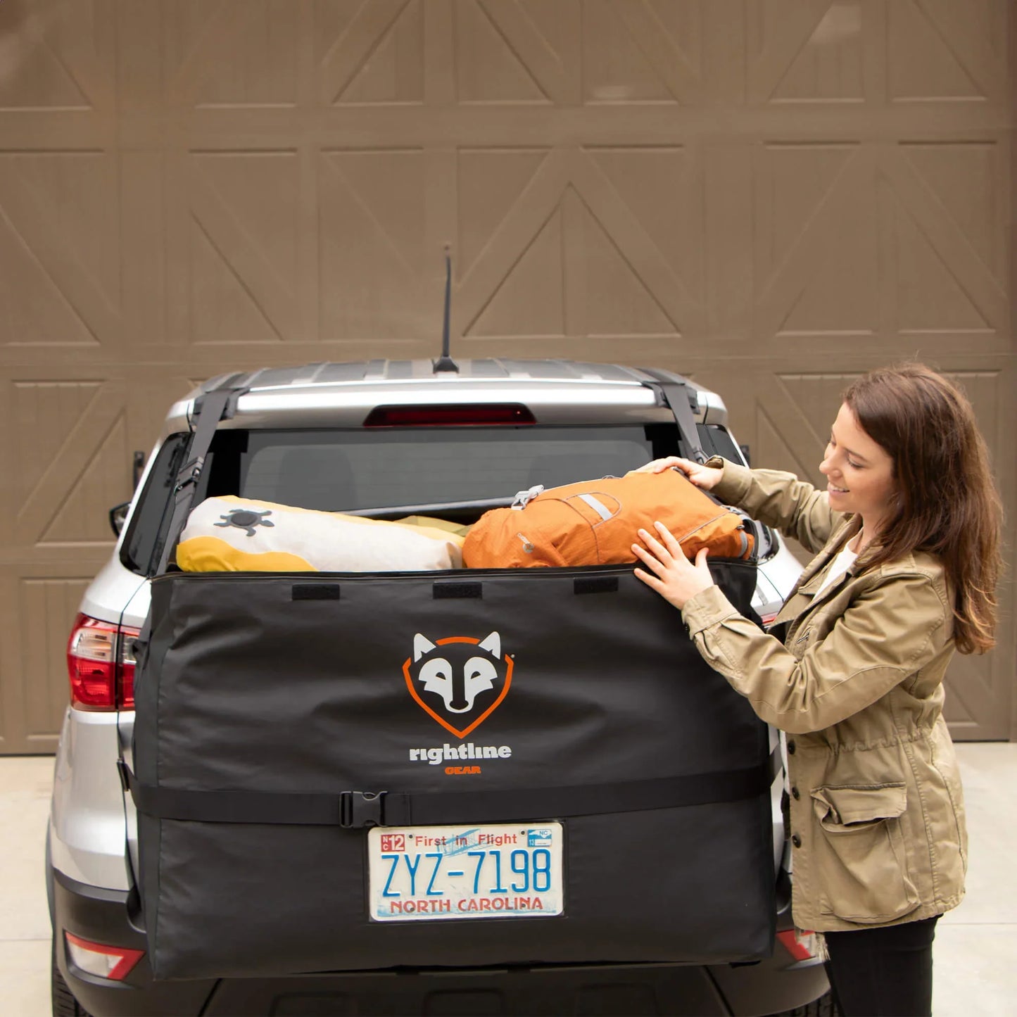 CAR BACK CARRIER